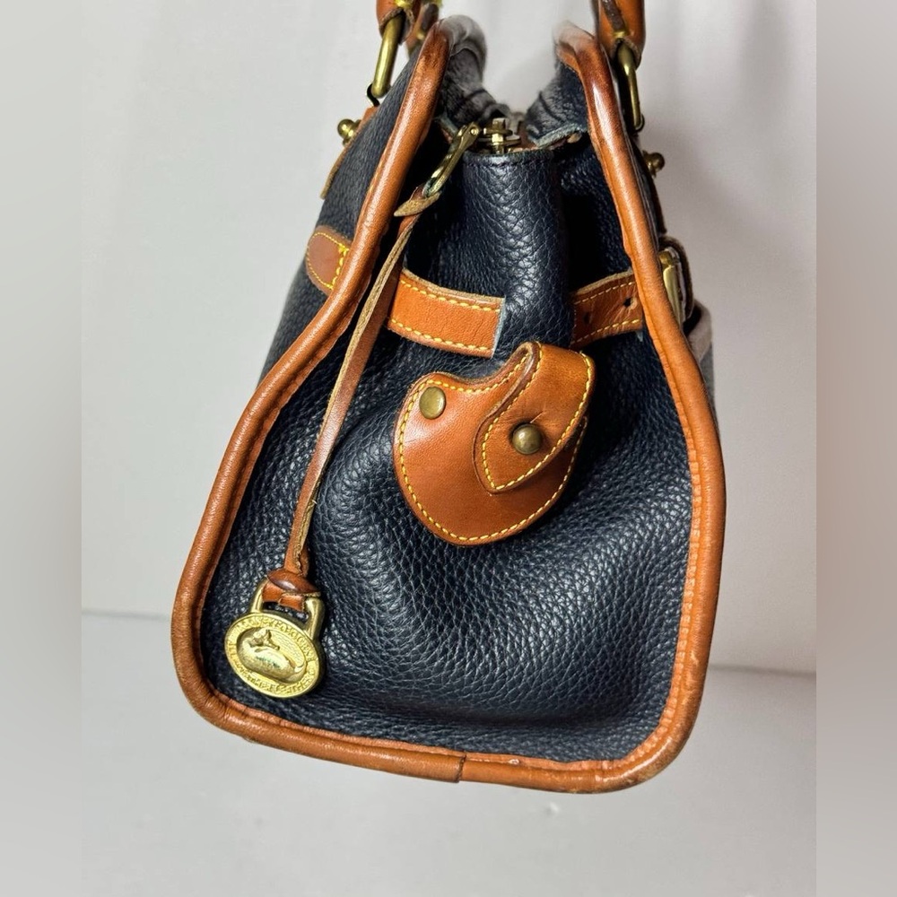 Dooney & Bourke Black Pebbled Leather Double Handle Satchel Bag -VTG Made in USA - Picture 5 of 14